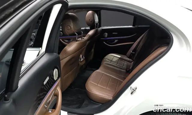 Mercedes-Benz E-Class 2016 1.9 автомат (гидро), миниатюра 12