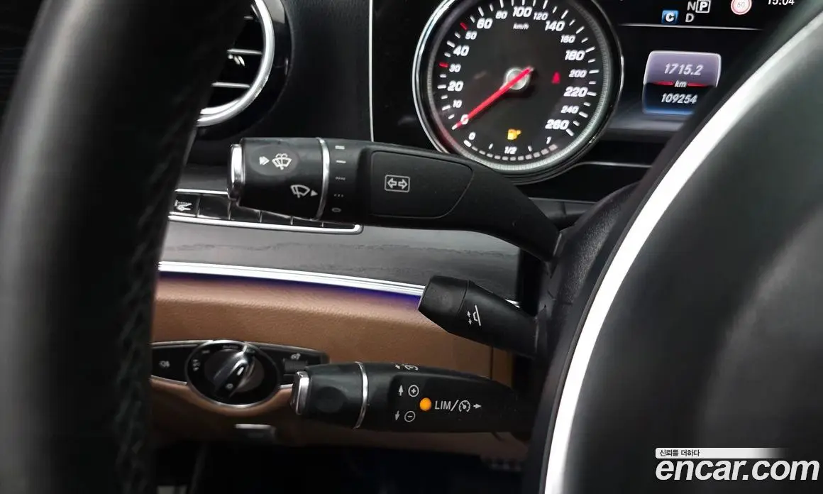 Mercedes-Benz E-Class 2016 1.9 автомат (гидро), фото 16 Mercedes-Benz E-Class 2016 1.9 автомат (гидро), фото 16