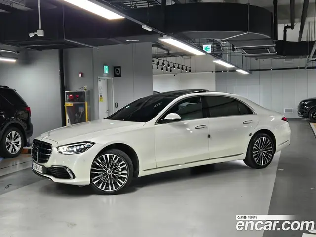 Mercedes-Benz S-Class 2023 3.0 автомат (гидро), миниатюра 3 Mercedes-Benz S-Class 2023 3.0 автомат (гидро), миниатюра 3