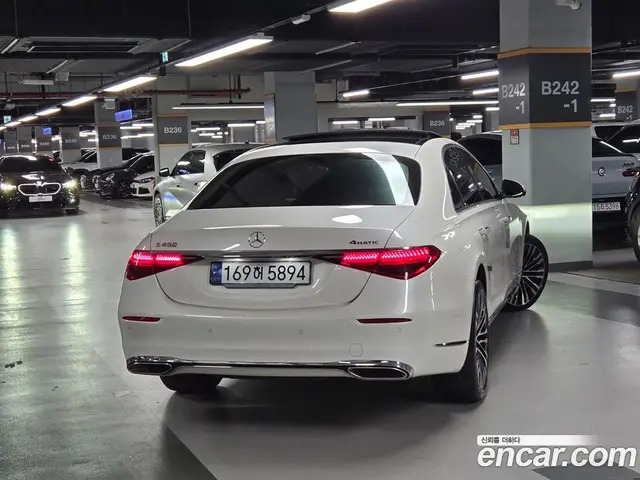 Mercedes-Benz S-Class 2023 3.0 автомат (гидро), миниатюра 4 Mercedes-Benz S-Class 2023 3.0 автомат (гидро), миниатюра 4