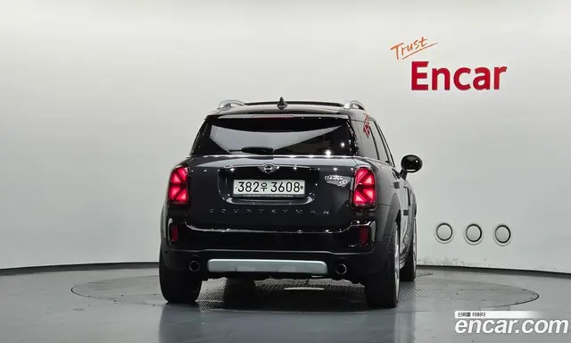 Mini Countryman 2017 2.0 автомат (гидро), миниатюра 4 Mini Countryman 2017 2.0 автомат (гидро), миниатюра 4
