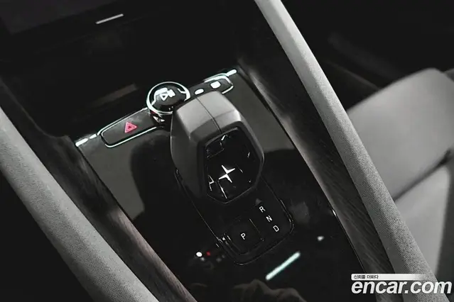 Polestar Polestar 2 2022 0.2 автомат (гидро), миниатюра 9 Polestar Polestar 2 2022 0.2 автомат (гидро), миниатюра 9