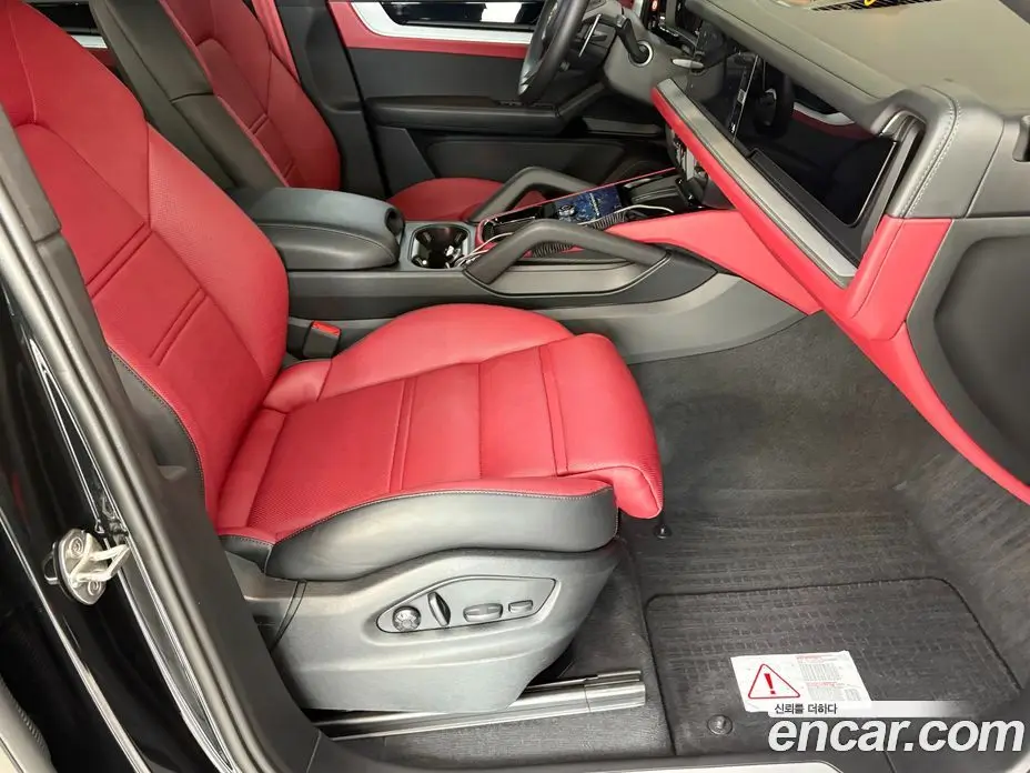 Porsche Cayenne 2025 3.0 автомат (гидро), фото 12 Porsche Cayenne 2025 3.0 автомат (гидро), фото 12