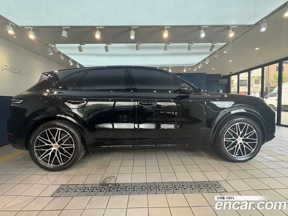 Porsche Cayenne 2025 3.0 автомат (гидро), фото 3 Porsche Cayenne 2025 3.0 автомат (гидро), фото 3
