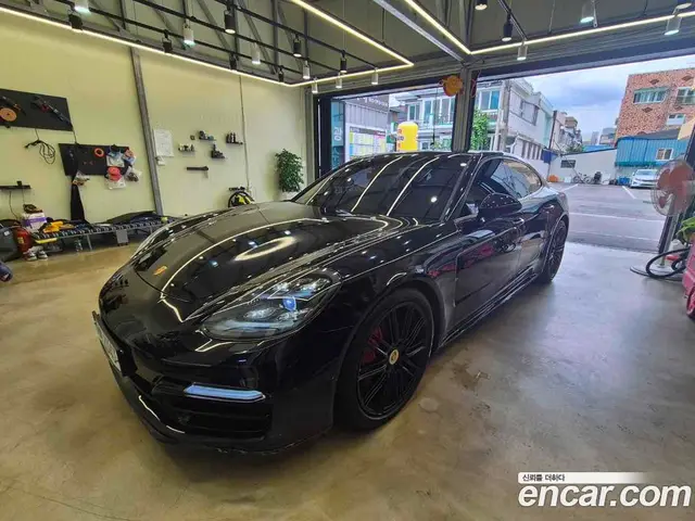 Porsche Panamera 2019 3.0 автомат (гидро), миниатюра 2 Porsche Panamera 2019 3.0 автомат (гидро), миниатюра 2