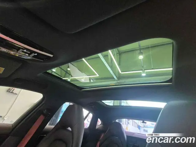 Porsche Panamera 2019 3.0 автомат (гидро), миниатюра 12