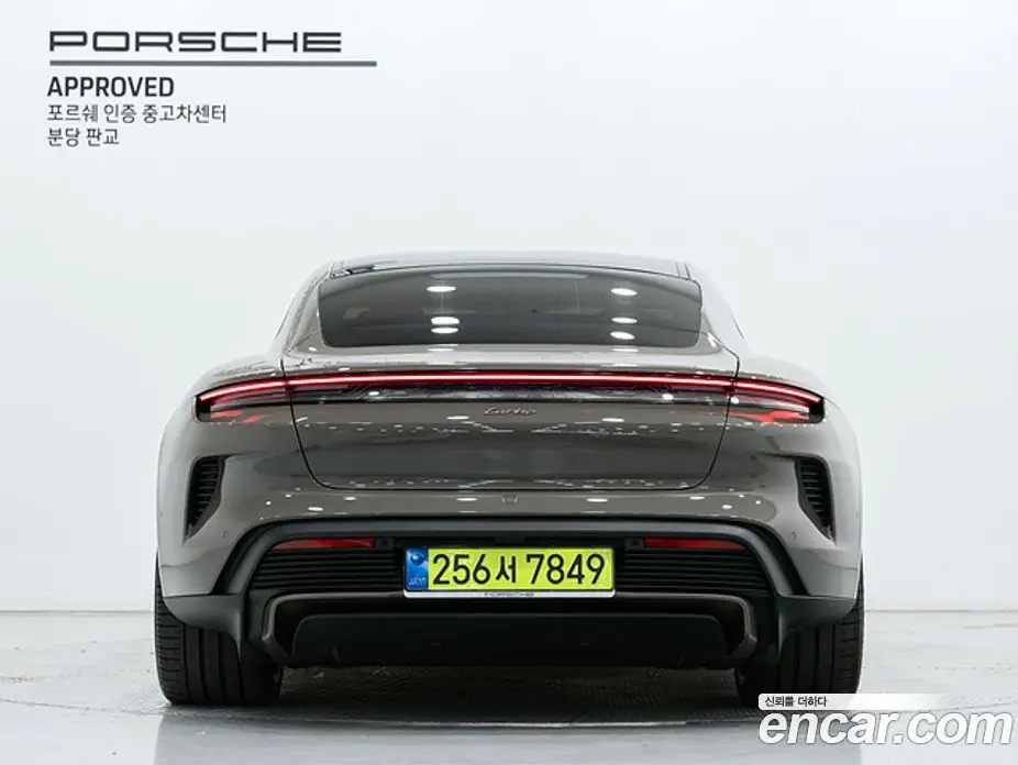Porsche Taycan 2025 0.1 автомат (гидро), фото 4