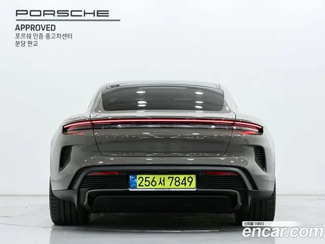 Porsche Taycan 2025 0.1 автомат (гидро), миниатюра 4