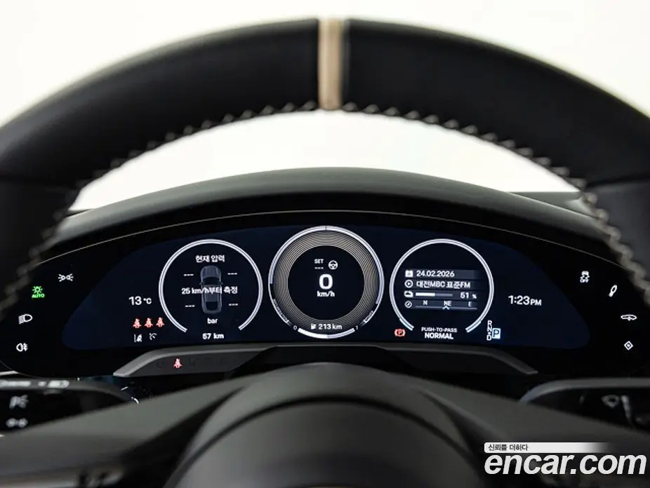 Porsche Taycan 2025 0.1 автомат (гидро), фото 8