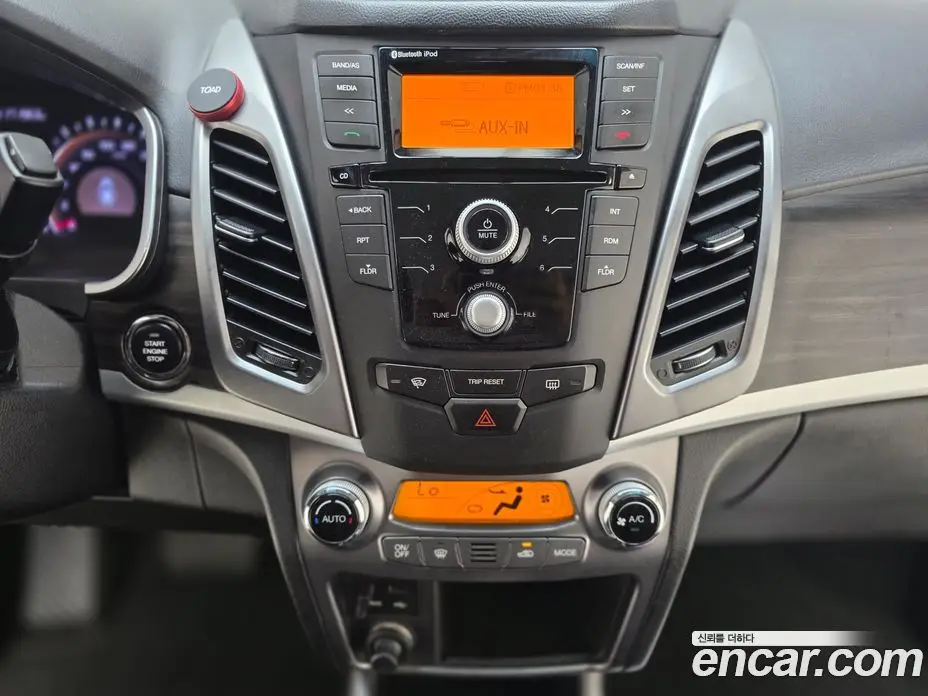 SsangYong Korando 2014 2.0 автомат (гидро), фото 18