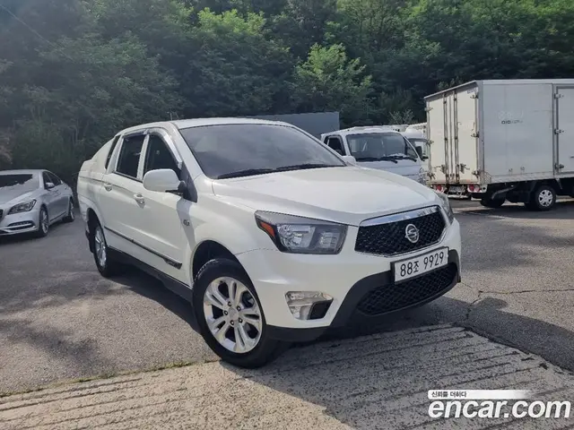 SsangYong Korando 2015 2.0 автомат (гидро), миниатюра 3
