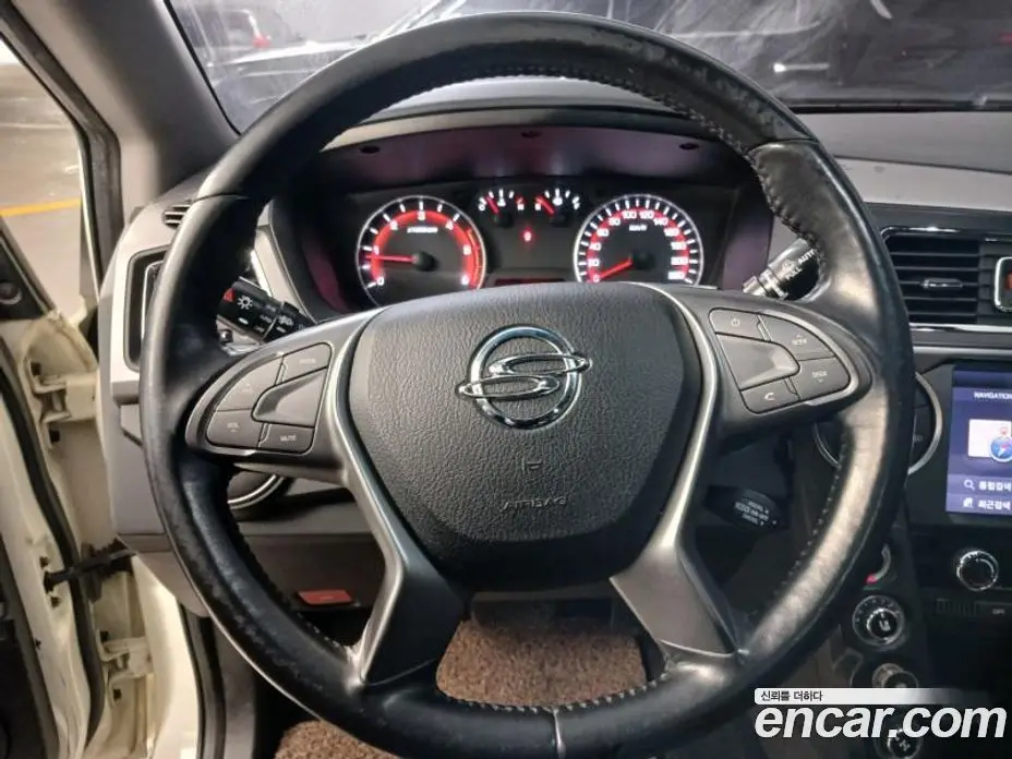 SsangYong Korando 2016 2.0 автомат (гидро), фото 11