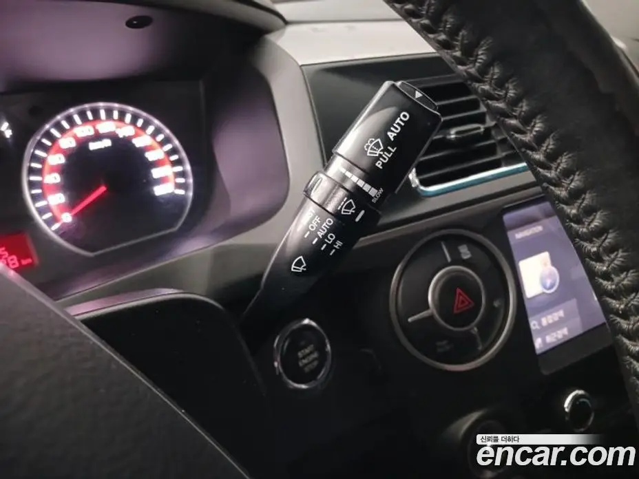 SsangYong Korando 2016 2.0 автомат (гидро), фото 17
