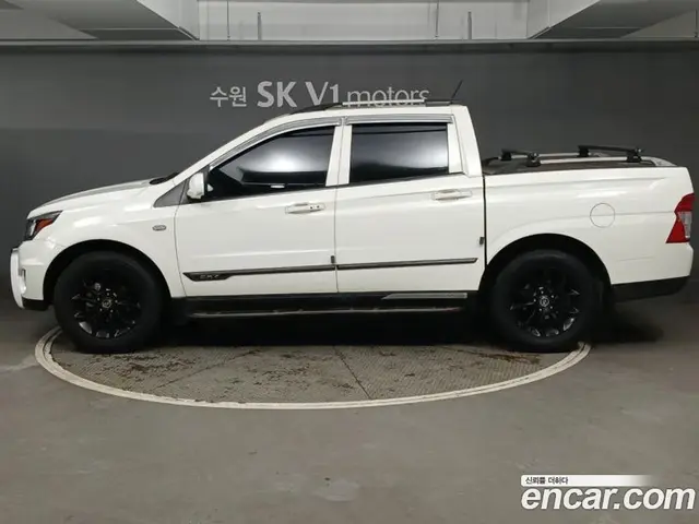 SsangYong Korando 2016 2.0 автомат (гидро), миниатюра 3