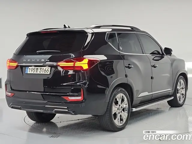 SsangYong Rexton 2023 2.2 автомат (гидро), миниатюра 3 SsangYong Rexton 2023 2.2 автомат (гидро), миниатюра 3