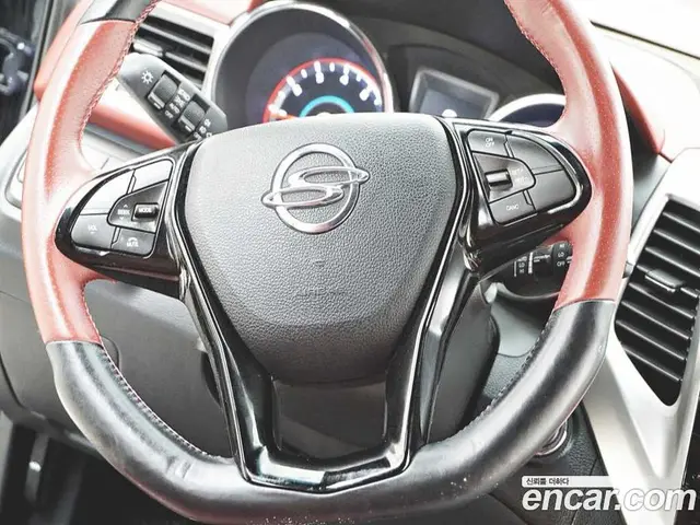 SsangYong TIBOLI 2015 1.6 автомат (гидро), миниатюра 10