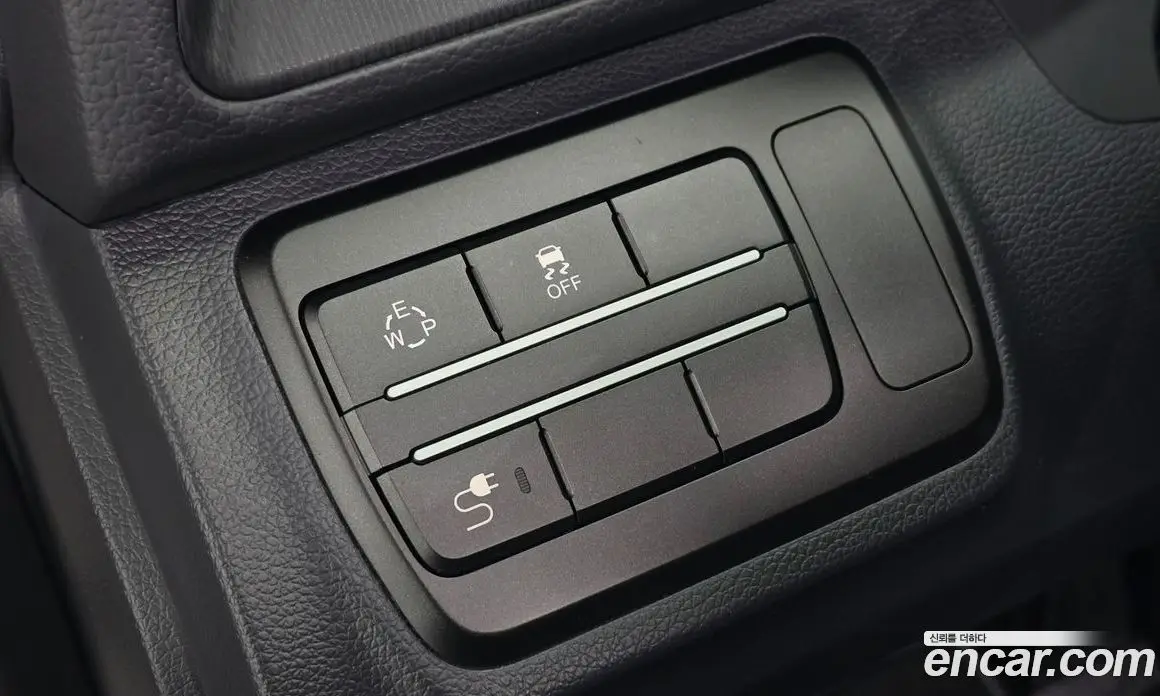 SsangYong TIBOLI 2016 1.6 автомат (гидро), фото 14 SsangYong TIBOLI 2016 1.6 автомат (гидро), фото 14