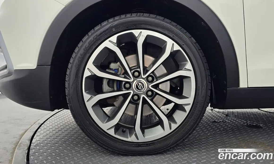 SsangYong TIBOLI 2016 1.6 автомат (гидро), фото 5 SsangYong TIBOLI 2016 1.6 автомат (гидро), фото 5