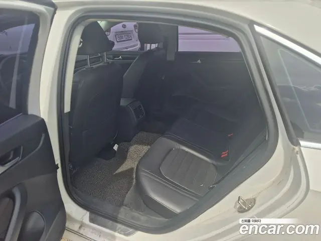Volkswagen Passat 2015 1.8 автомат (гидро), миниатюра 6 Volkswagen Passat 2015 1.8 автомат (гидро), миниатюра 6