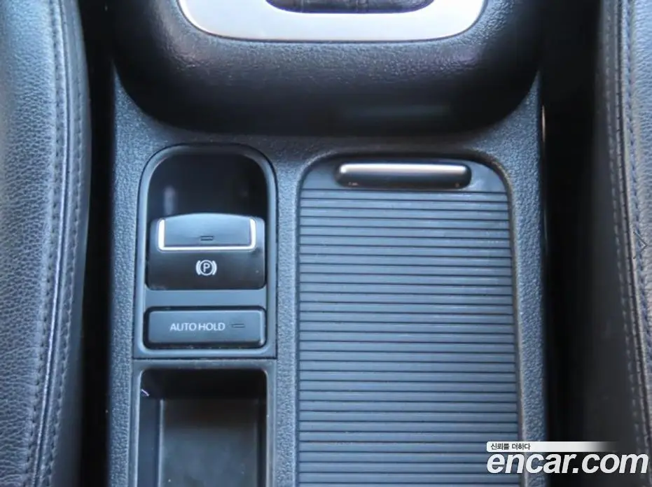 Volkswagen Tiguan 2015 2.0 автомат (гидро), фото 14 Volkswagen Tiguan 2015 2.0 автомат (гидро), фото 14