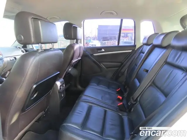 Volkswagen Tiguan 2015 2.0 автомат (гидро), миниатюра 6 Volkswagen Tiguan 2015 2.0 автомат (гидро), миниатюра 6