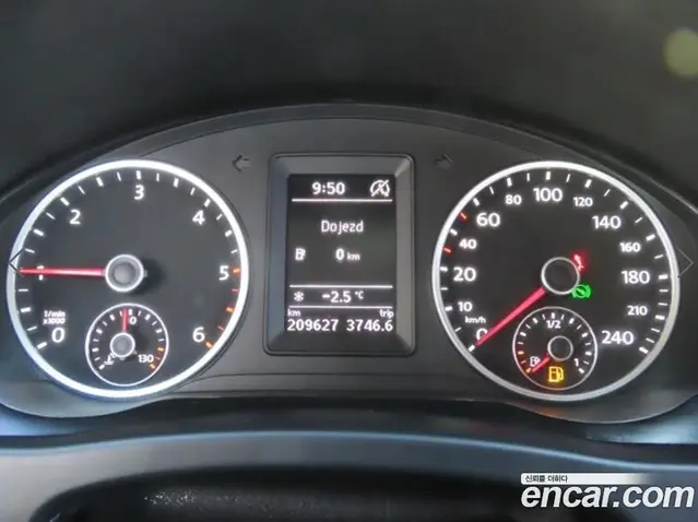 Volkswagen Tiguan 2015 2.0 автомат (гидро), миниатюра 8 Volkswagen Tiguan 2015 2.0 автомат (гидро), миниатюра 8