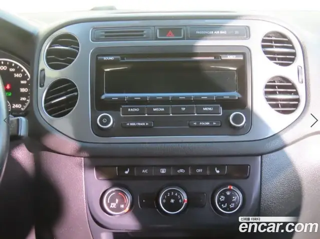 Volkswagen Tiguan 2015 2.0 автомат (гидро), миниатюра 9 Volkswagen Tiguan 2015 2.0 автомат (гидро), миниатюра 9