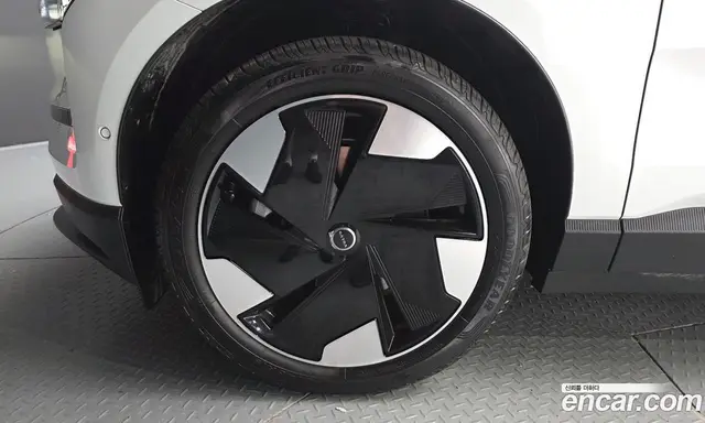 Volvo EX30 2026 0.2 автомат (гидро), миниатюра 5 Volvo EX30 2026 0.2 автомат (гидро), миниатюра 5