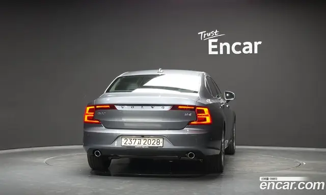 Volvo S90 2018 2.0 автомат (гидро), миниатюра 4 Volvo S90 2018 2.0 автомат (гидро), миниатюра 4