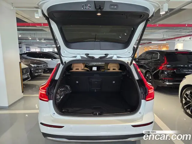 Volvo V60 2026 2.0 автомат (гидро), миниатюра 6 Volvo V60 2026 2.0 автомат (гидро), миниатюра 6