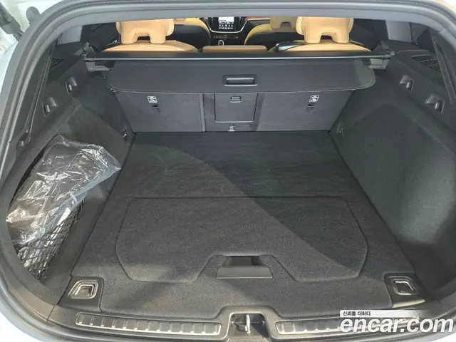 Volvo V60 2026 2.0 автомат (гидро), миниатюра 7 Volvo V60 2026 2.0 автомат (гидро), миниатюра 7