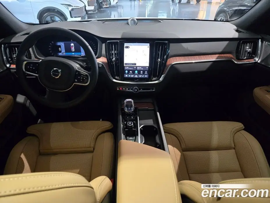 Volvo V60 2026 2.0 автомат (гидро), фото 9 Volvo V60 2026 2.0 автомат (гидро), фото 9