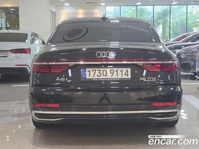 Audi A8 2023 4.0 автомат (гидро), миниатюра 4