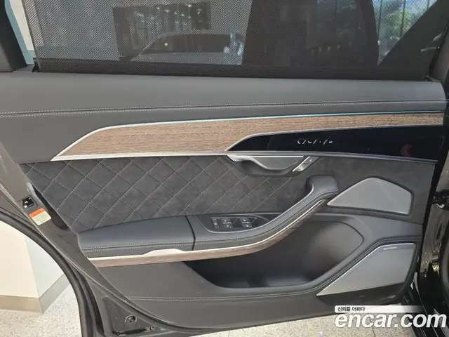 Audi A8 2023 4.0 автомат (гидро), миниатюра 10