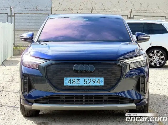 Audi Q4 e-tron 2022 автомат (гидро), миниатюра 2