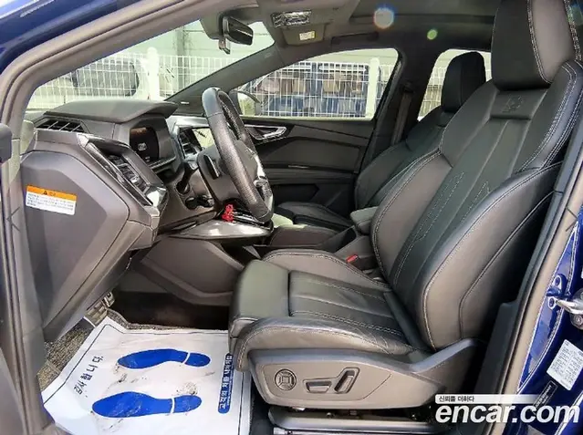 Audi Q4 e-tron 2022 автомат (гидро), миниатюра 5