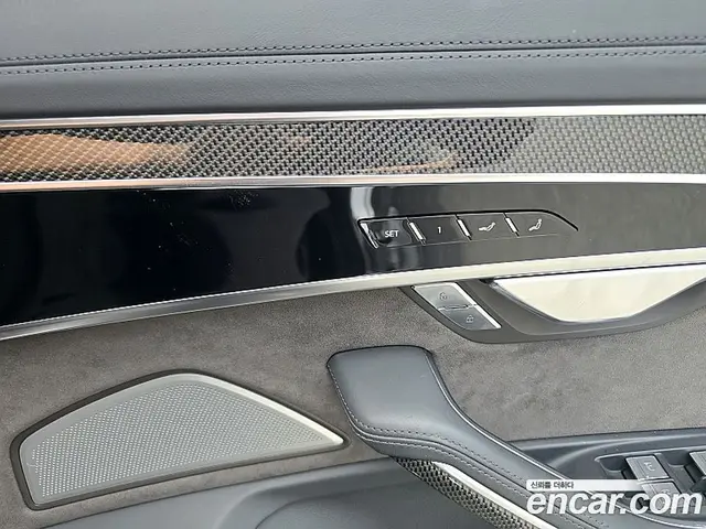 Audi S8 2020 4.0 автомат (гидро), миниатюра 11