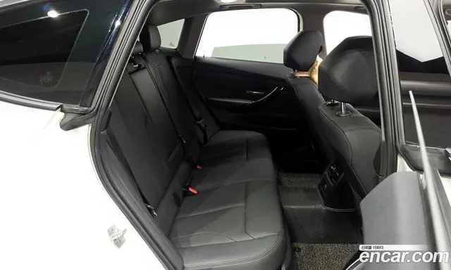 BMW 3 серия 2017 2.0 автомат (гидро), миниатюра 11 BMW 3 серия 2017 2.0 автомат (гидро), миниатюра 11