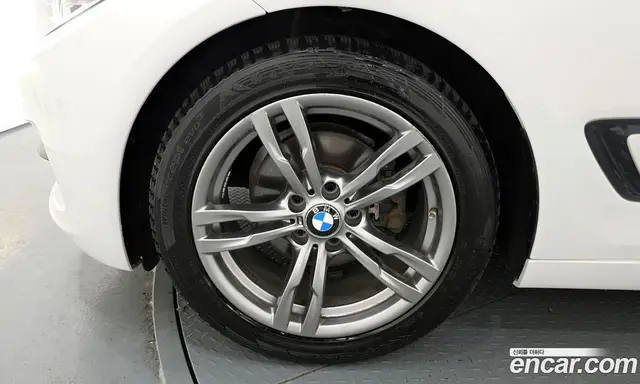 BMW 3 серия 2017 2.0 автомат (гидро), миниатюра 5 BMW 3 серия 2017 2.0 автомат (гидро), миниатюра 5