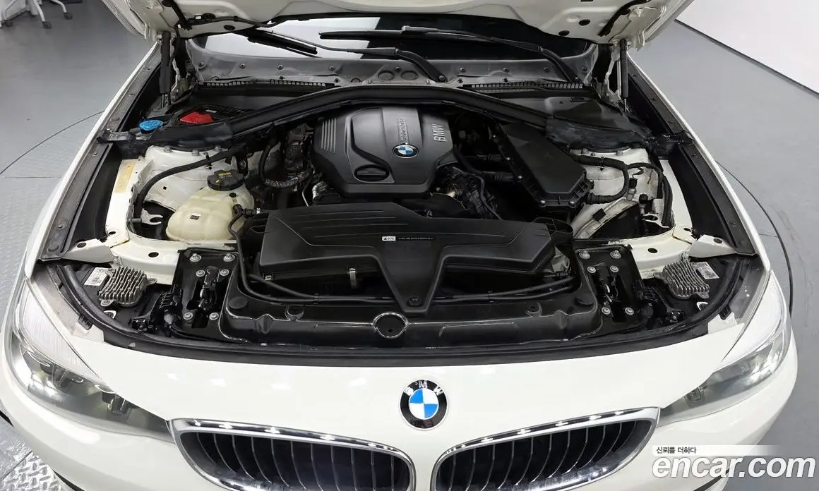 BMW 3 серия 2017 2.0 автомат (гидро), фото 6 BMW 3 серия 2017 2.0 автомат (гидро), фото 6