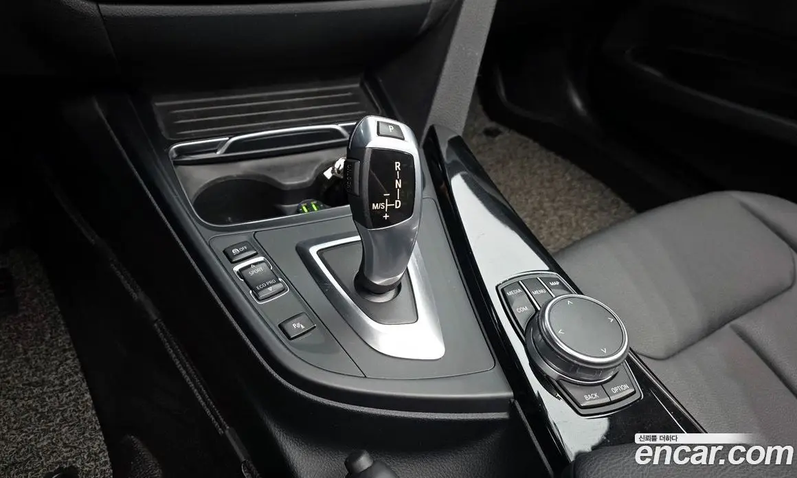 BMW 3 серия 2017 2.0 автомат (гидро), фото 9 BMW 3 серия 2017 2.0 автомат (гидро), фото 9