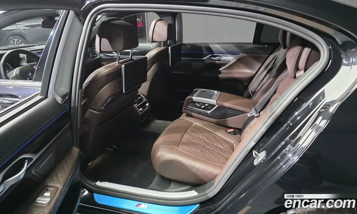 BMW 7 серия 2021 3.0 автомат (гидро), фото 12 BMW 7 серия 2021 3.0 автомат (гидро), фото 12