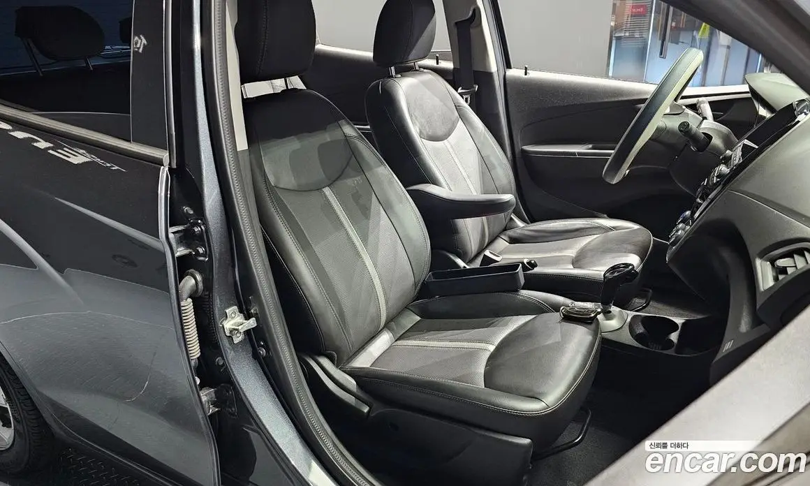 Chevrolet Spark 2021 1.0 автомат (гидро), фото 12