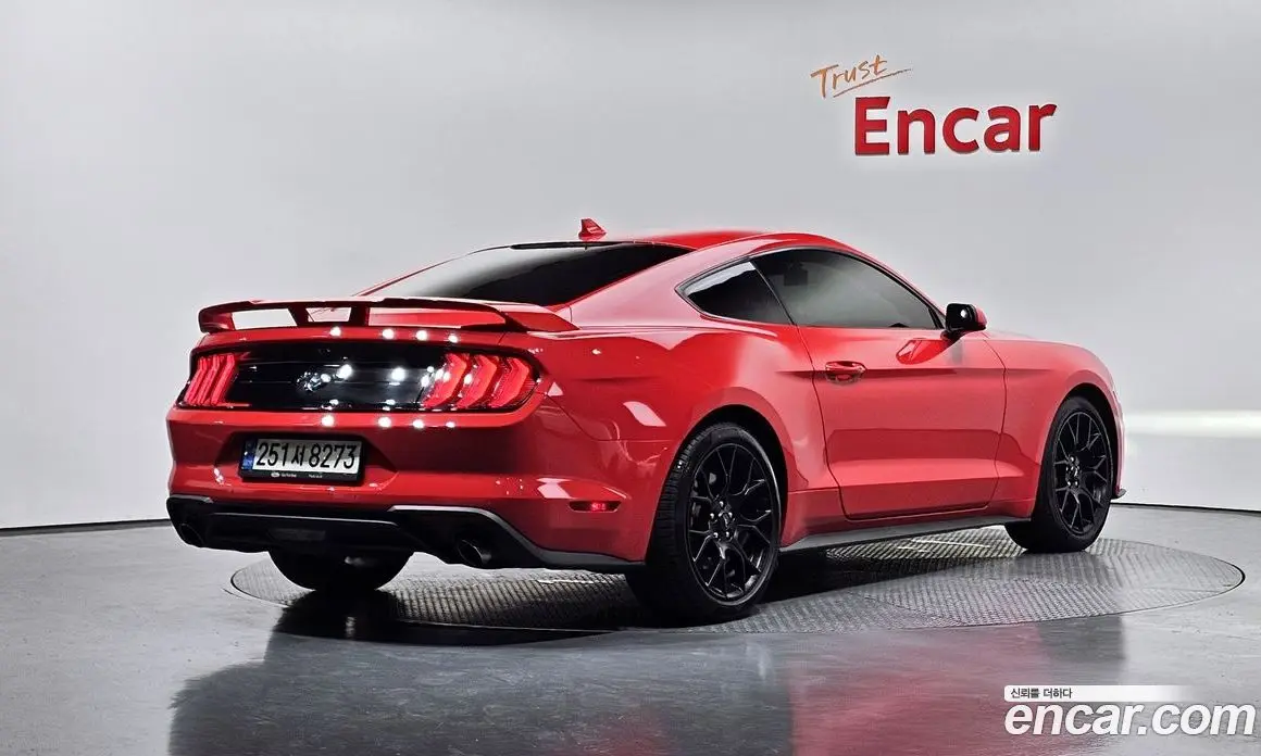 Ford Mustang 2022 2.3 автомат (гидро), фото 2 Ford Mustang 2022 2.3 автомат (гидро), фото 2