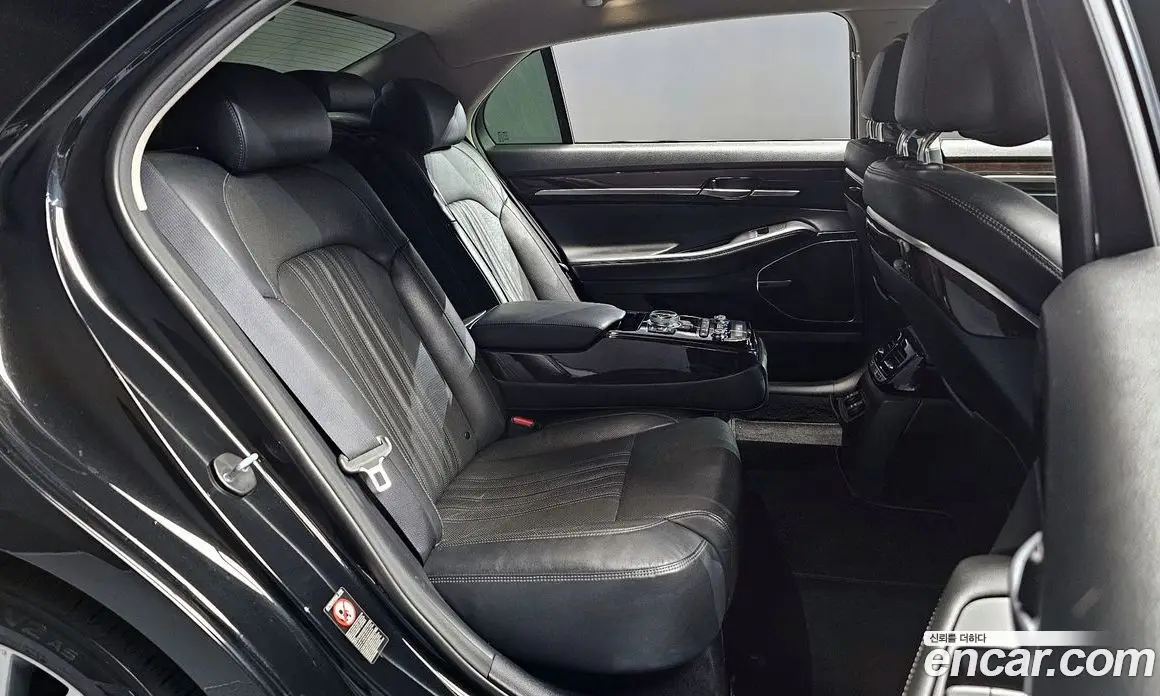 Genesis EQ900 2016 3.3 автомат (гидро), фото 12 Genesis EQ900 2016 3.3 автомат (гидро), фото 12