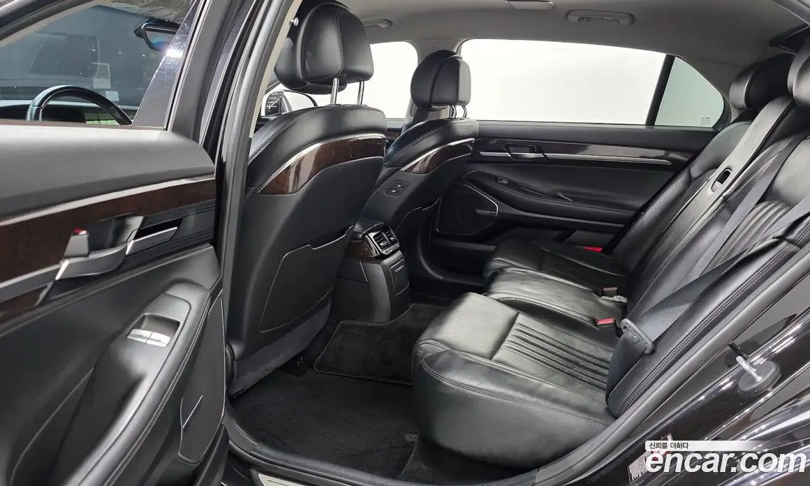 Genesis EQ900 2018 3.8 автомат (гидро), фото 12 Genesis EQ900 2018 3.8 автомат (гидро), фото 12