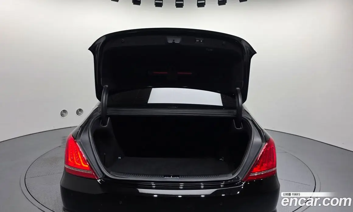 Genesis EQ900 2018 3.8 автомат (гидро), фото 20 Genesis EQ900 2018 3.8 автомат (гидро), фото 20