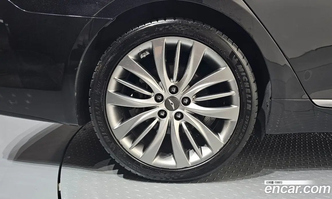 Genesis G80 2017 3.3 автомат (гидро), фото 5 Genesis G80 2017 3.3 автомат (гидро), фото 5