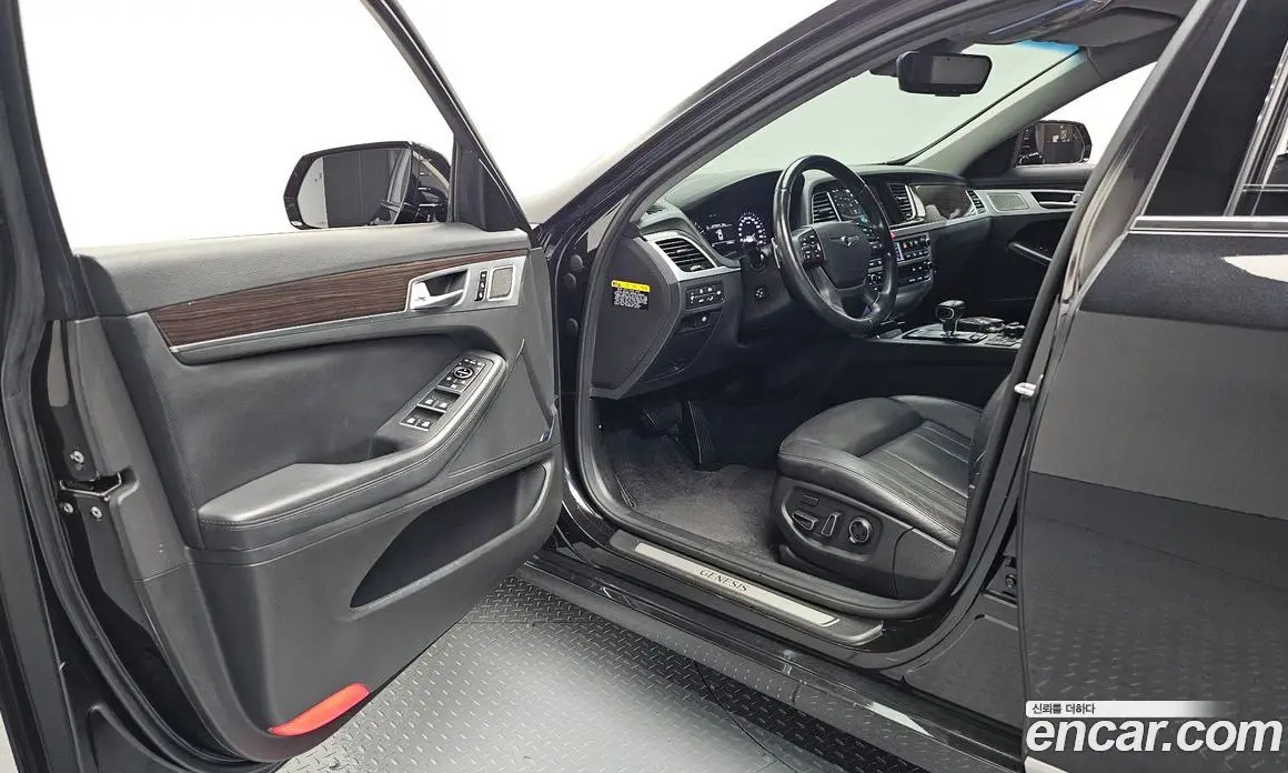 Genesis G80 2017 3.3 автомат (гидро), фото 10 Genesis G80 2017 3.3 автомат (гидро), фото 10