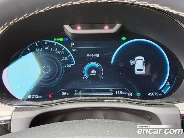 Genesis GV70 2024 2.2 автомат (гидро), миниатюра 2
